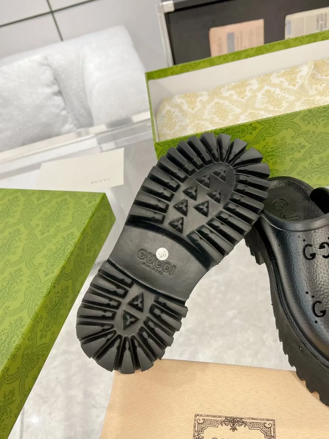 👟👟Ex-factory price 360👟👟 Women's Shoes Factory Women's Shoes Women's Clothing Women's Shoes Women's Clothes GUCCI Gucci 2023 Counter Early Spring Counter Highest Limited Counter New Gucci Punched Carved Crocs Celebrity Blogger Outfits Xiaohongshu Recommendation Original Mold Purchasing Version Original Punched Carved Water Table: 5.0CM Code Number: 35-45#